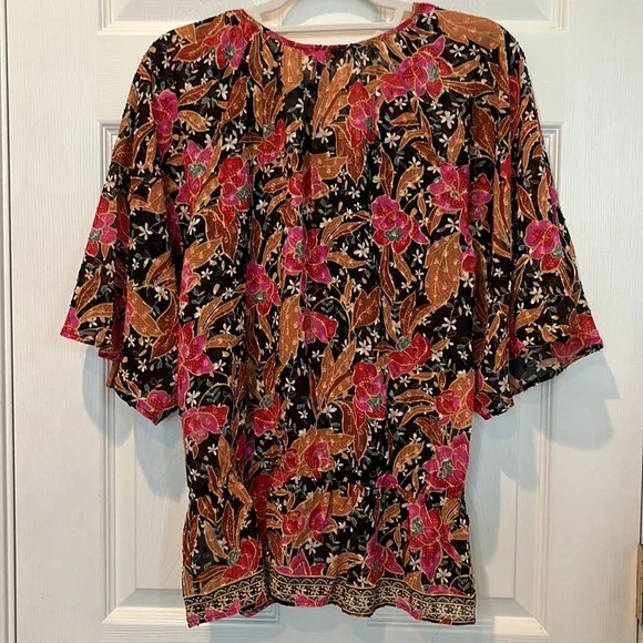 Dr2 Medium multicolor earthtones flower print top - Picture 3 of 9